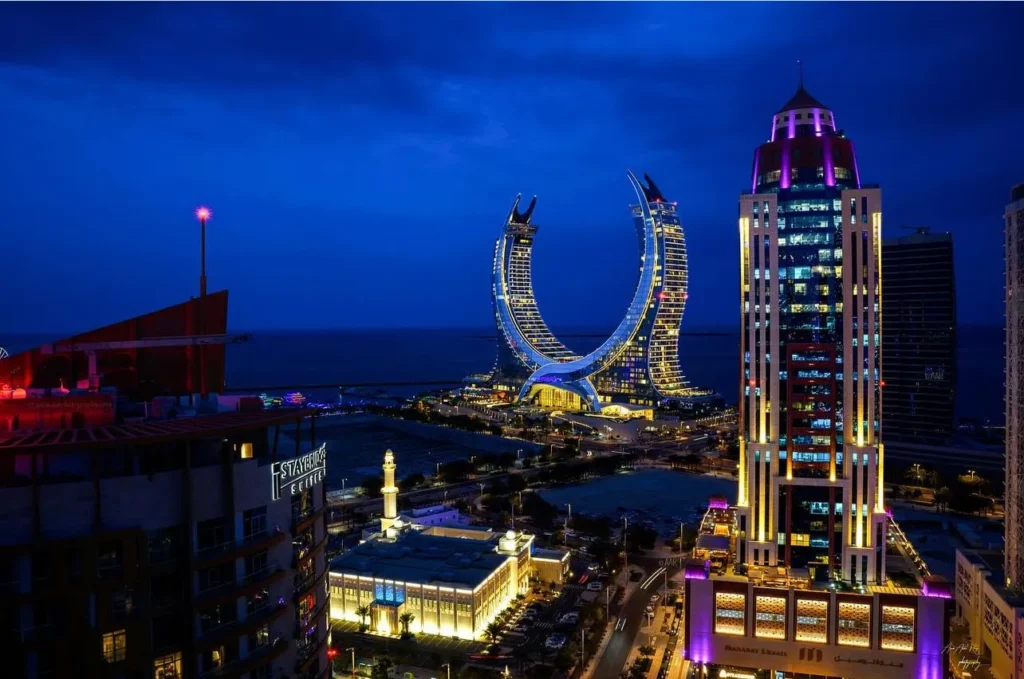 Best places to visit in Qatar Doha Corniche